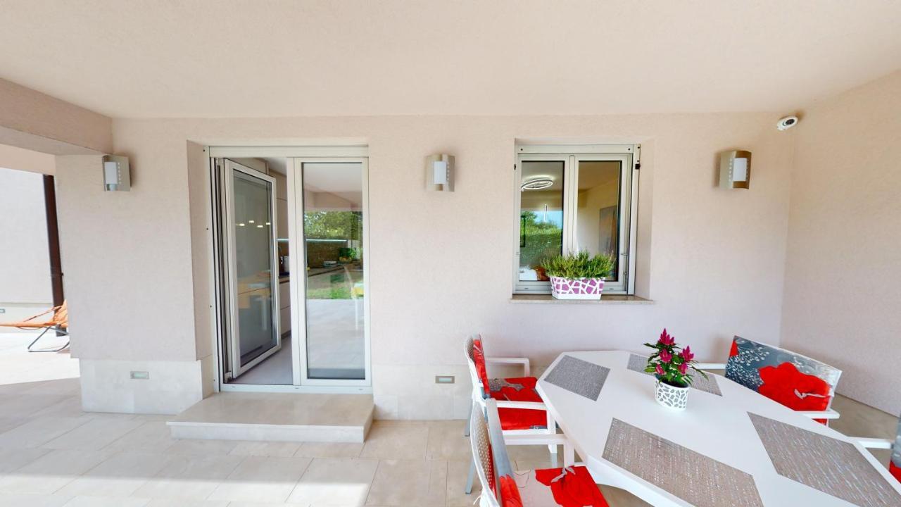 Design Apartment Emerald Viskovo ภายนอก รูปภาพ